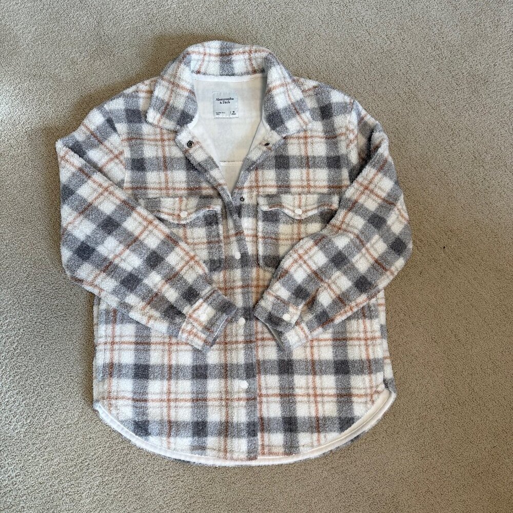 Abercrombie Sherpa Shirt Jacket | Size Medium | Gray Plaid